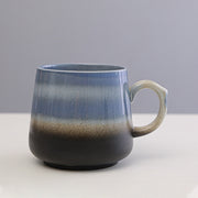 Ceramic coffee mug with large capacity, gift for coffee lover.